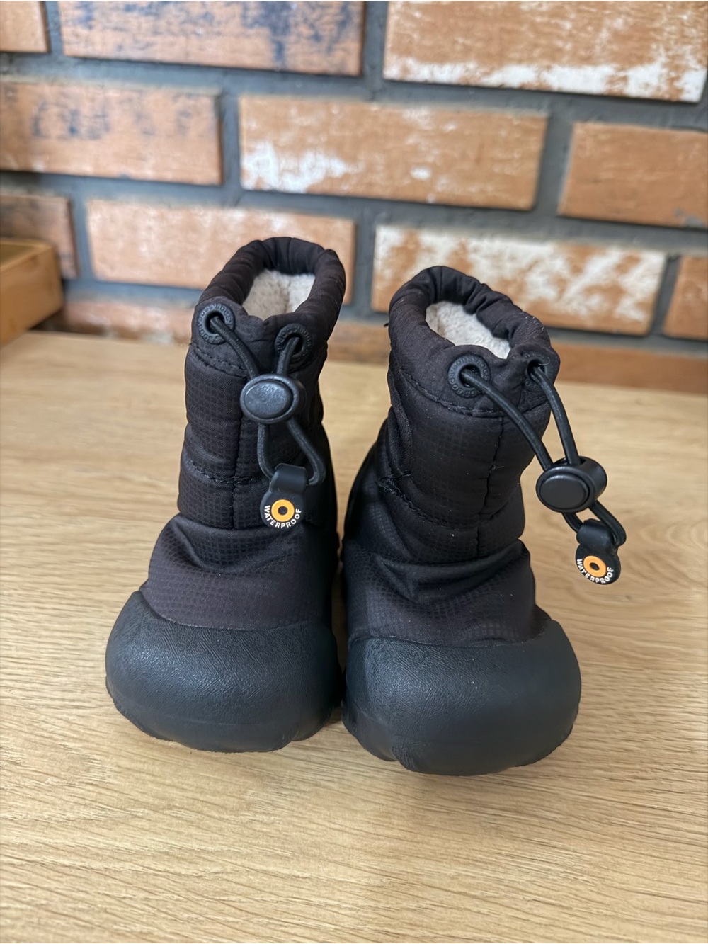 NWOT Bogs B-Moc Black Insulated Snow Boots Baby Infant Size 4
